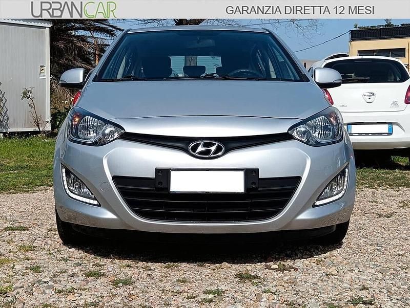 Usata Hyundai i20 85 CV (62 kW) 2012 Grigio Utilitaria