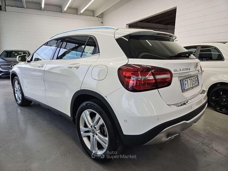 Usata Mercedes GLA180 AMG 170 CV (125 kW) 2019 Bianco SUV