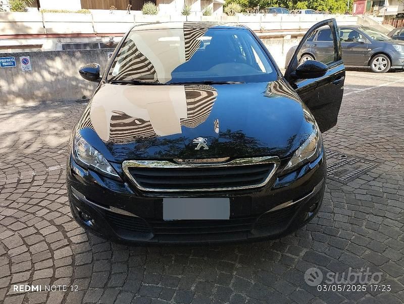 Usata Peugeot 308 Business-Line 120 CV (88 kW) 2016 Nero Berlina