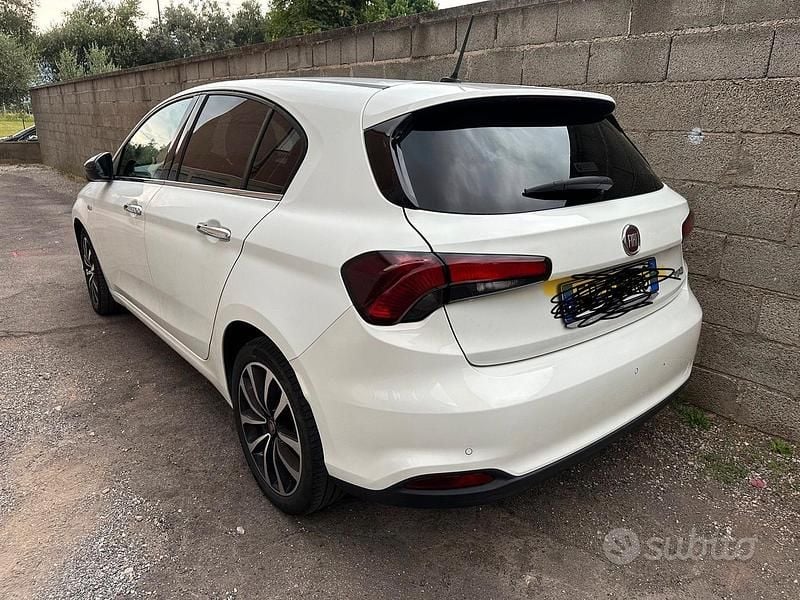 Usata Fiat Tipo 120 CV (88 kW) 2018 Bianco Berlina
