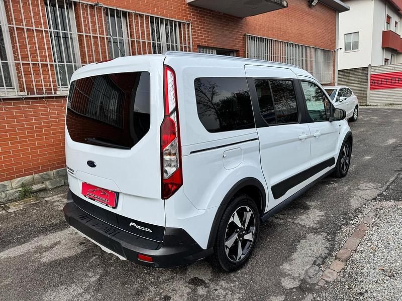 Usata Ford Tourneo Connect Active 120 CV (88 kW) 2022 Bianco Monovolume