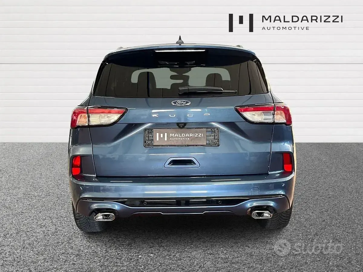 Usata Ford Kuga ST-Line X 120 CV (88 kW) 2023 Blu SUV