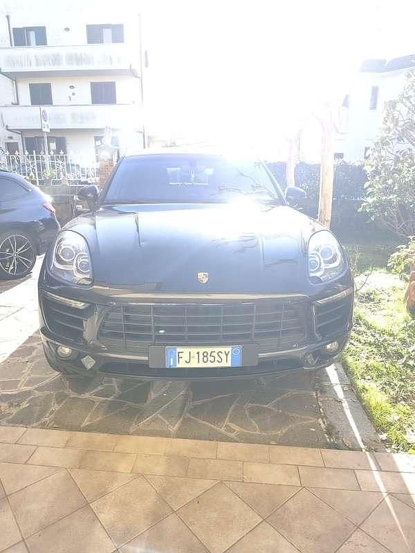 Nero Usata 2017 Porsche Macan SUV | 26.000 € (Super prezzo) - Immagine 1/4