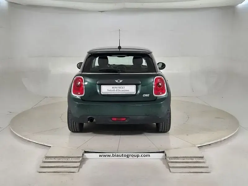 Usata Mini ONE 75 CV (55 kW) 2017 Verde Utilitaria
