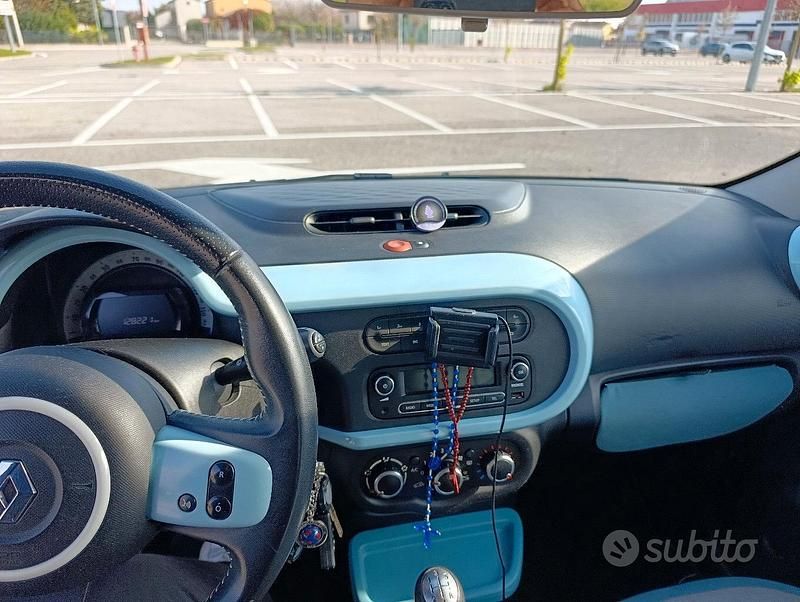 Usata Renault Twingo 90 CV (66 kW) 2014 Blu Utilitaria