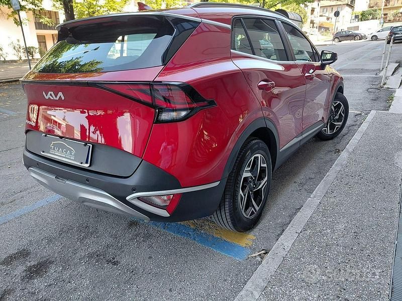 Usata Kia Sportage 160 CV (117 kW) 2024 Rosso SUV