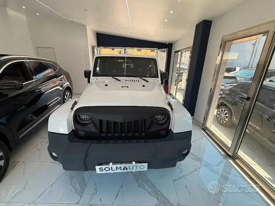 Usata Jeep Wrangler Rubicon 2012 Bianco SUV