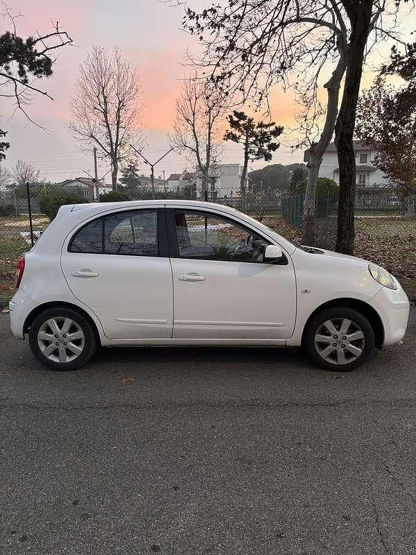 Usata Nissan Micra 79 CV (58 kW) 2012 Bianco Berlina