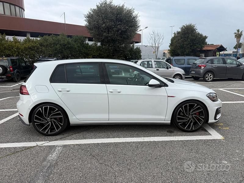 Usata VW Golf VII GTI 245 CV (180 kW) 2018 Bianco Berlina