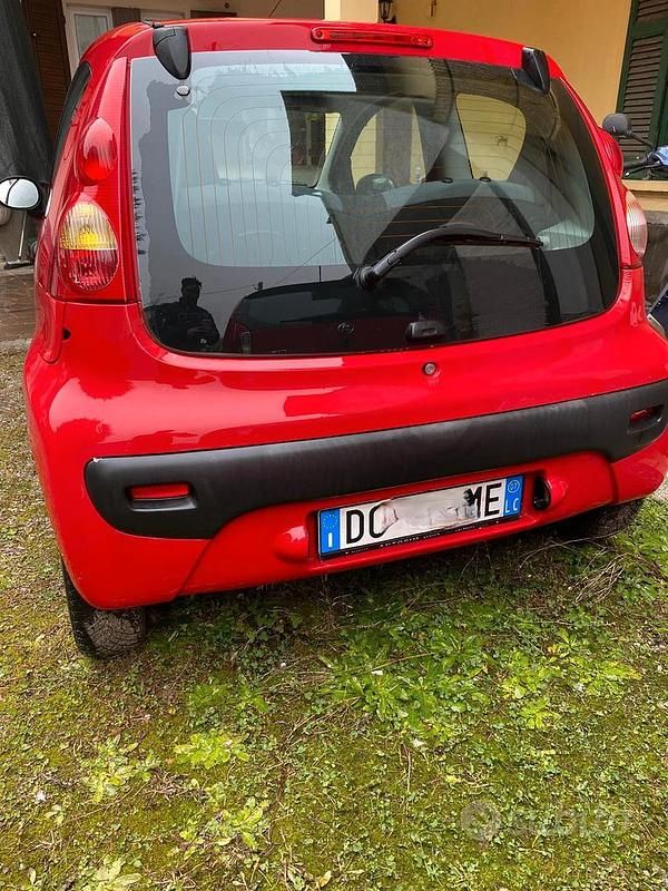 Usata Peugeot 107 68 CV (50 kW) 2007 Utilitaria