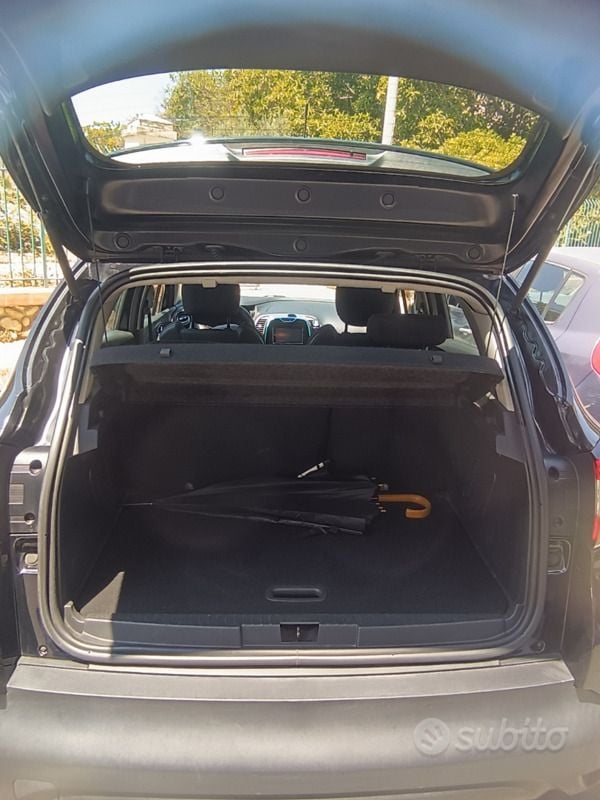 Usata Renault Captur 115 CV (84 kW) 2014 Nero SUV