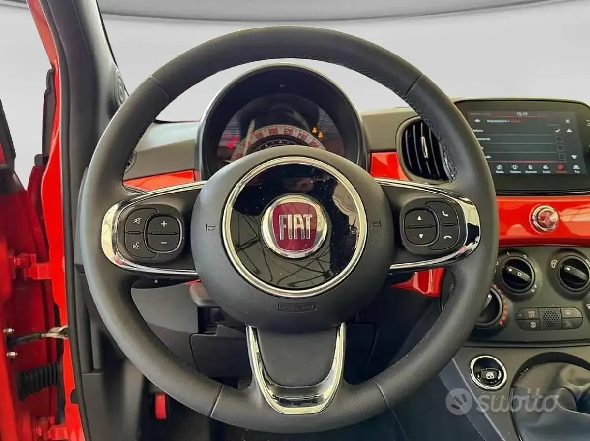 Usata Fiat 500 Dolcevita 70 CV (51 kW) 2024 Rosso Berlina