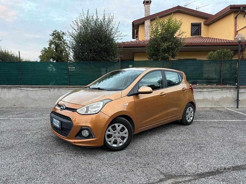 Usata 2016 Hyundai i10 Comfort Due volumi | 3400 € (Ottimo prezzo) - Immagine 1/4