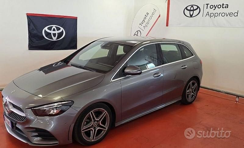 Usata Mercedes B200 Premium 150 CV (110 kW) 2020 Grigio Utilitaria