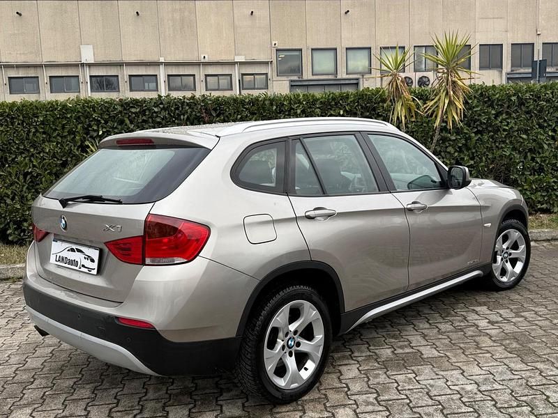 Usata BMW X1 143 CV (105 kW) 2011 Grigio SUV