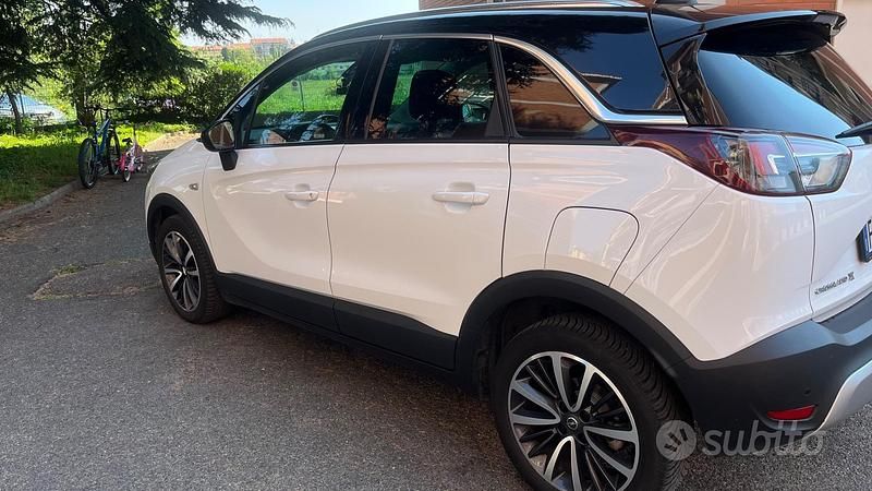 Usata Opel Crossland X Innovation 131 CV (96 kW) 2018 Bianco SUV