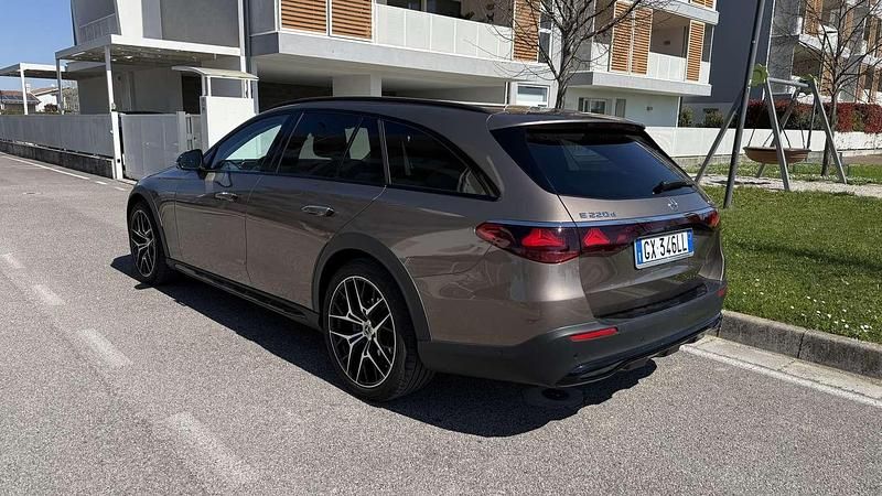 Usata Mercedes E220 All-Terrain Premium Plus 197 CV (144 kW) 2025 Station wagon
