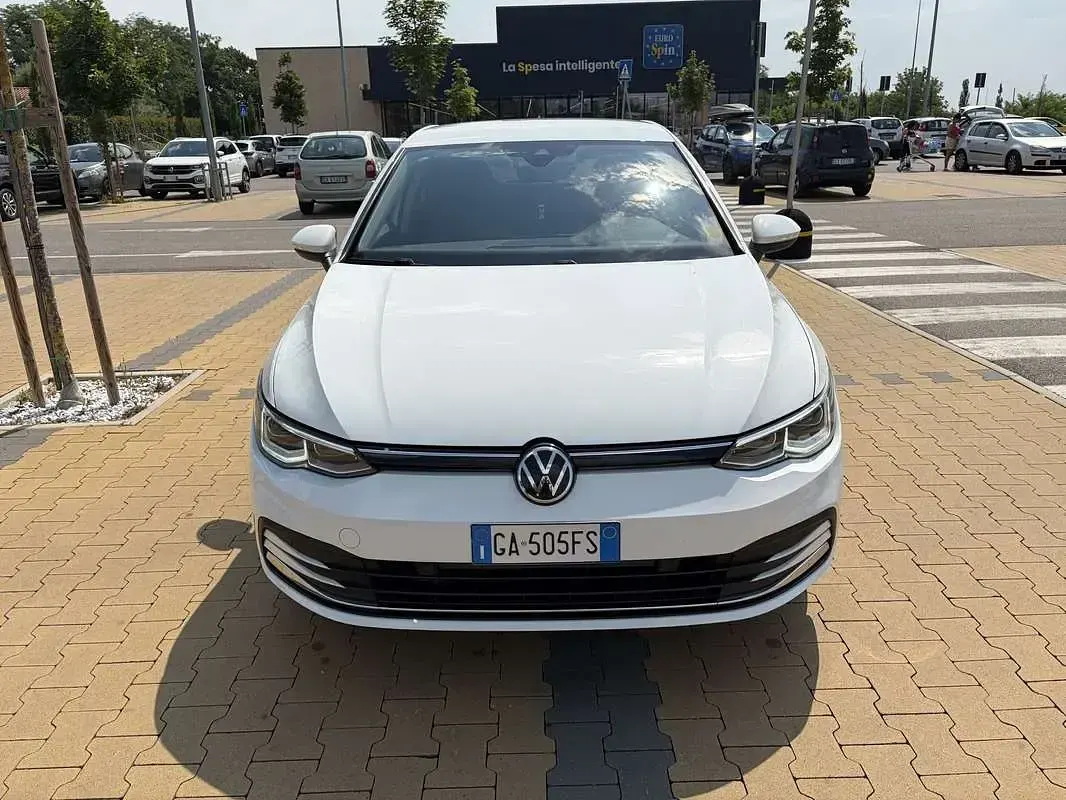 Usata VW Golf VIII Style 150 CV (110 kW) 2020 Berlina