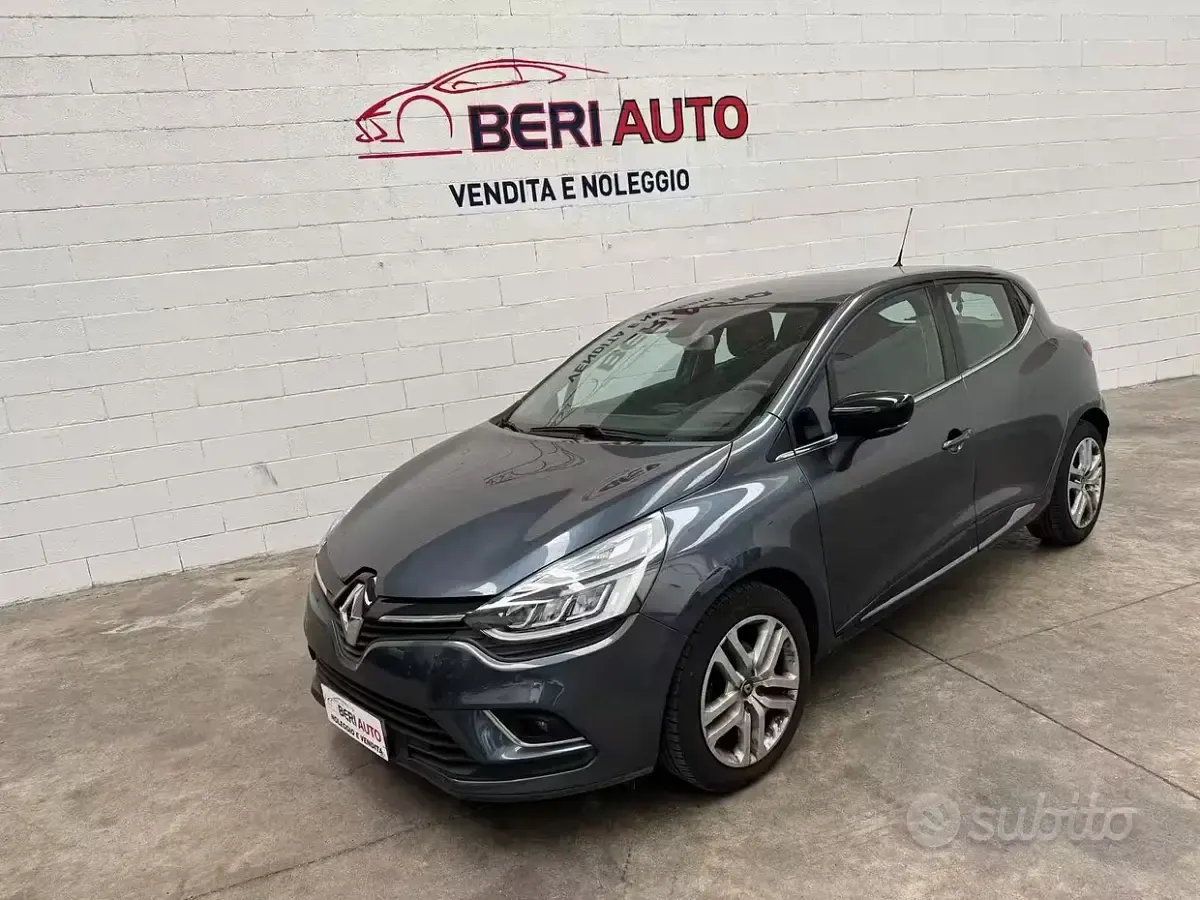 Usata Renault Clio IV 90 CV (66 kW) 2019 Grigio Berlina