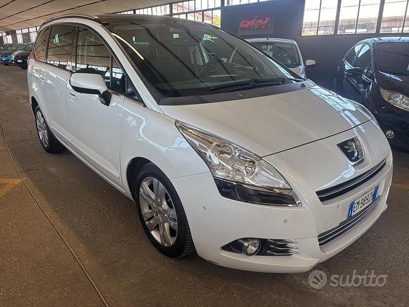 Usata Peugeot 5008 Allure 150 CV (110 kW) 2012 Bianco Monovolume