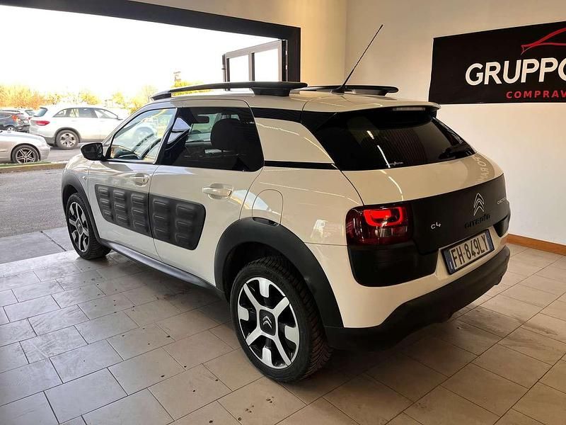 Usata Citroën C4 PureTech 82 CV (60 kW) 2017 Bianco SUV