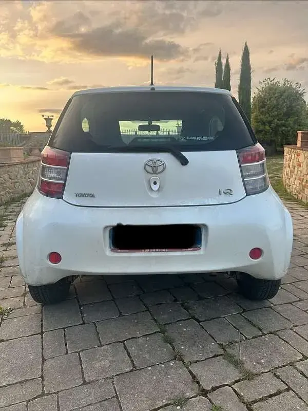 Usata Toyota iQ 68 CV (50 kW) 2009 Utilitaria