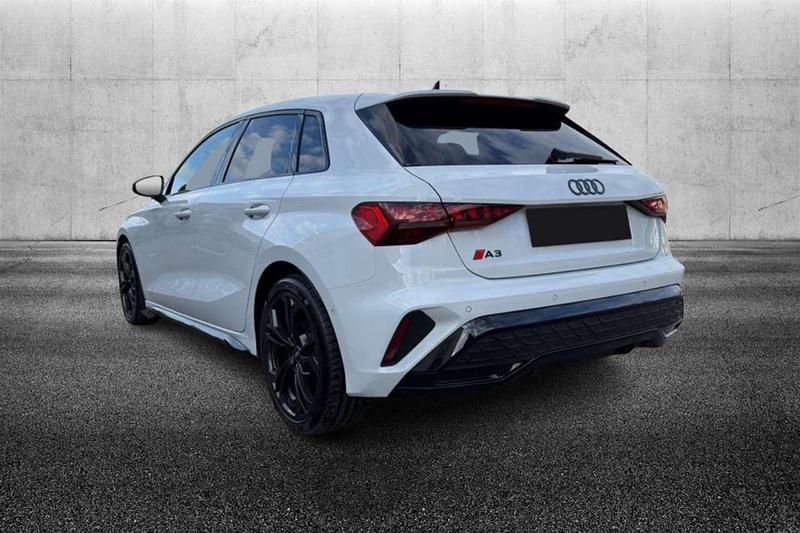Usata Audi A3 S-Line 150 CV (110 kW) 2024 Bianco Berlina