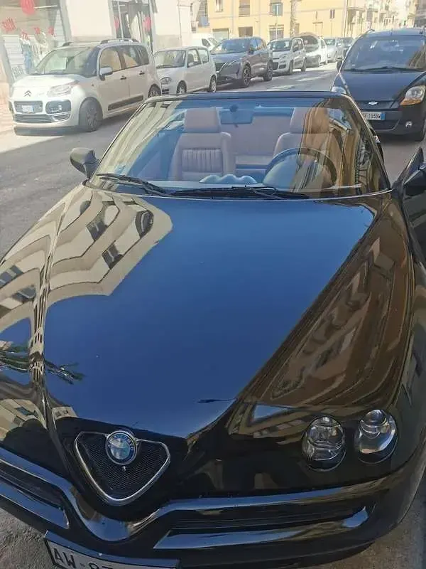 Usata Alfa Romeo Spider 155 CV (114 kW) 1998 Nero Cabrio