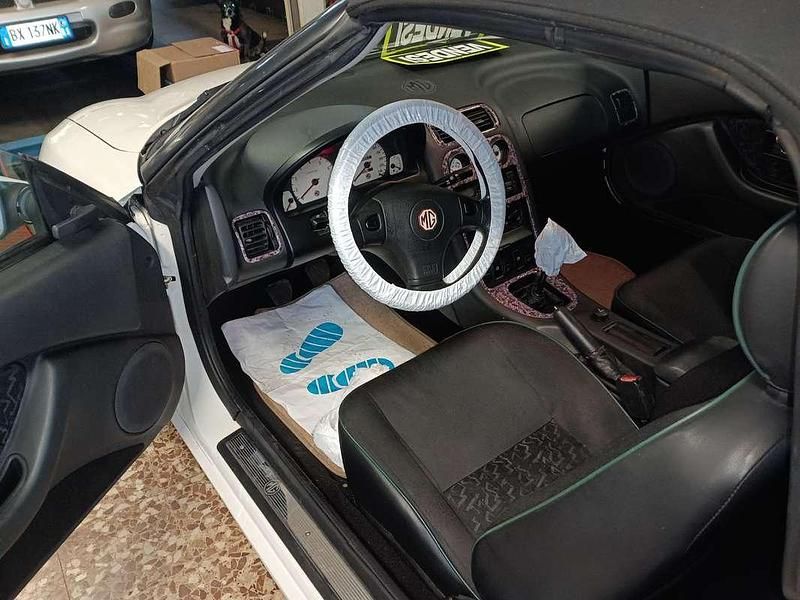 Usata MG F 120 CV (88 kW) 1998 Bianco Cabrio