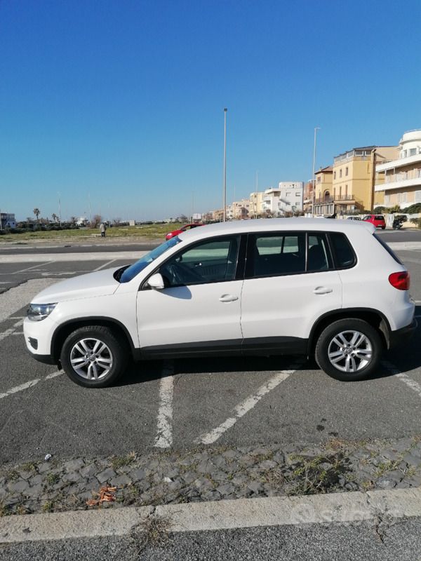 Bianco Usata 2012 VW Tiguan SUV | 5900 € (Buon prezzo) - Immagine 1/4