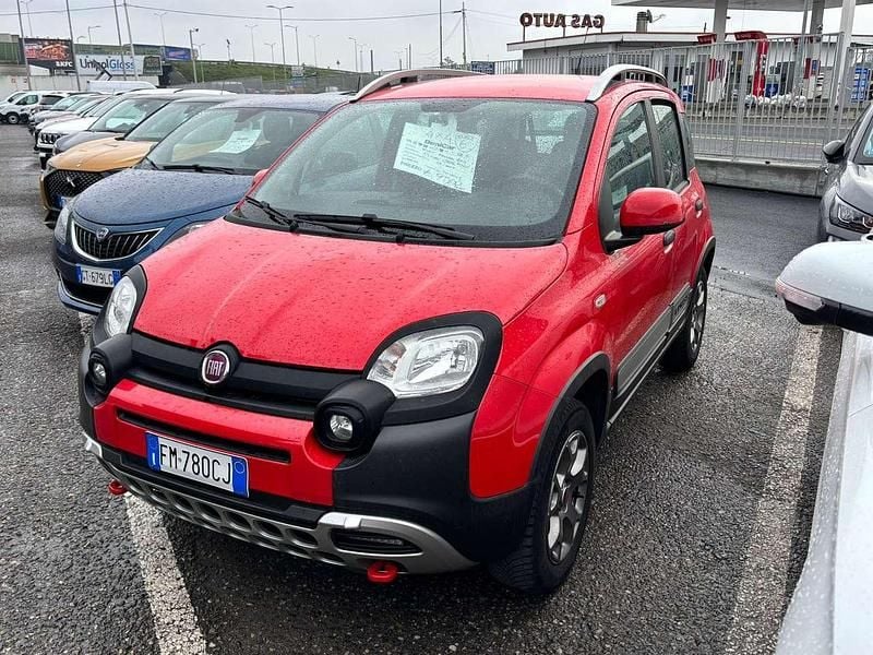 Usata Fiat Panda Cross Cross 95 CV (69 kW) 2017 Rosso Utilitaria