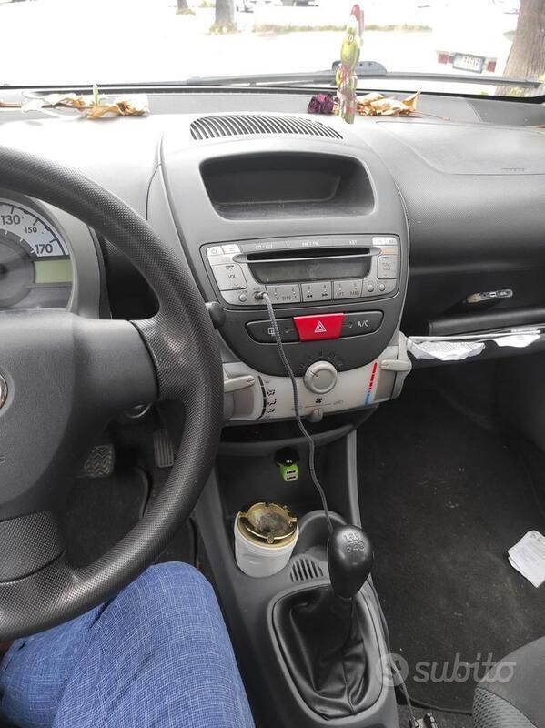 Usata Toyota Aygo 67 CV (49 kW) 2007 Blu Utilitaria