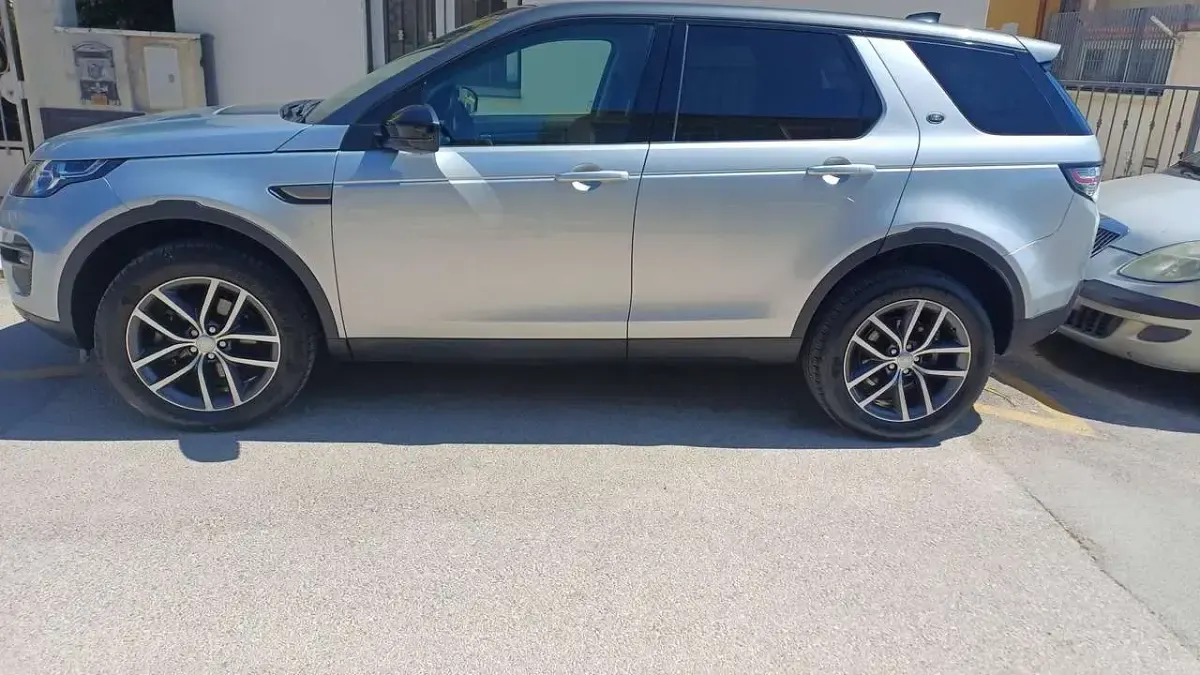 Usata Land Rover Discovery Sport SE 150 CV (110 kW) 2019 Grigio SUV