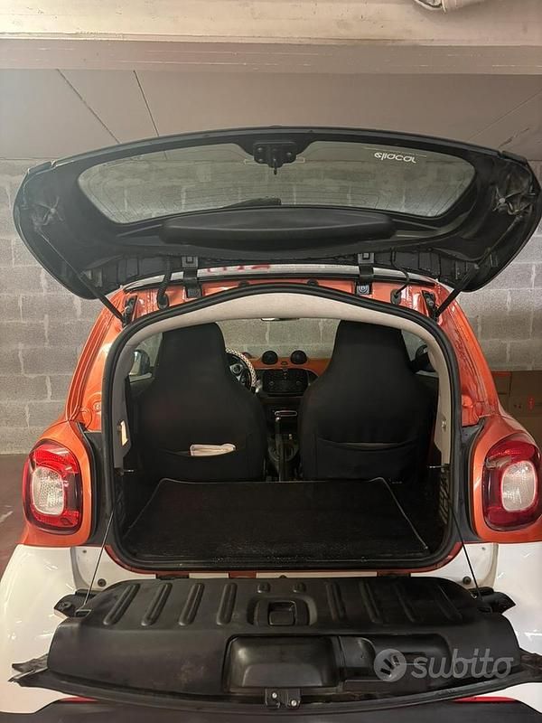 Usata Smart ForTwo Coupé 71 CV (52 kW) 2015 Utilitaria