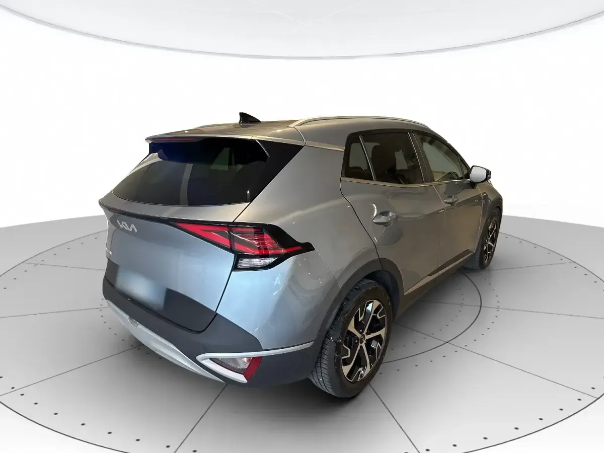 Usata Kia Sportage Style 136 CV (100 kW) 2022 Argento SUV