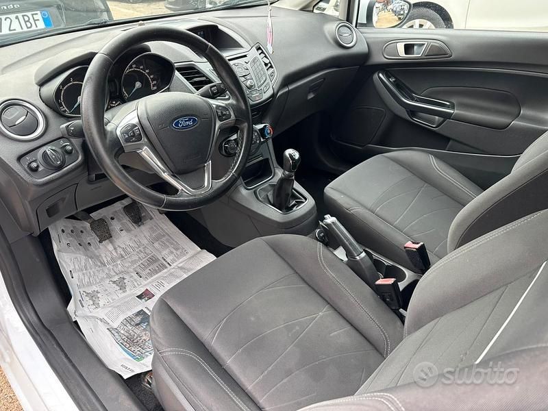 Usata Ford Fiesta 2016 Bianco Utilitaria