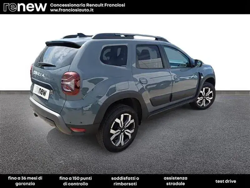 Usata Dacia Duster Journey 101 CV (74 kW) 2023 Grigio scuro SUV