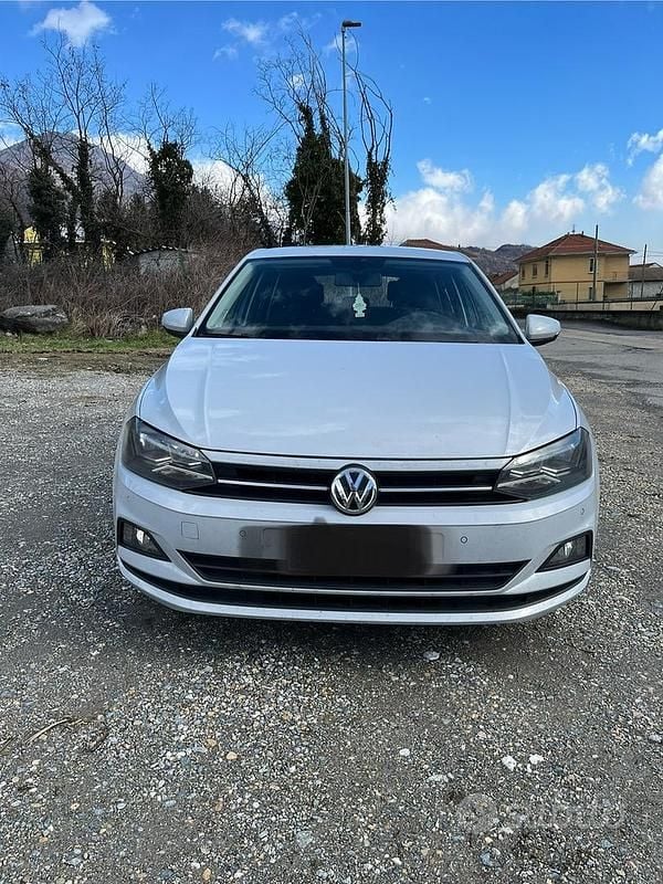 Usata VW Polo 80 CV (58 kW) 2019 Grigio Utilitaria