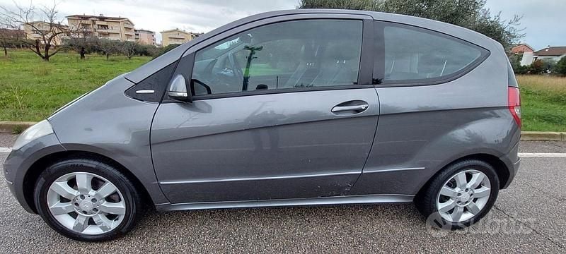 Marrone Usata 2008 Mercedes A170 Elegance Coupé | 3500 € (Buon prezzo) - Immagine 1/4