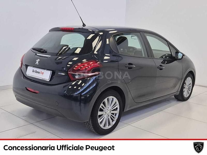 Usata Peugeot 208 Allure 82 CV (60 kW) 2017 Blu Utilitaria