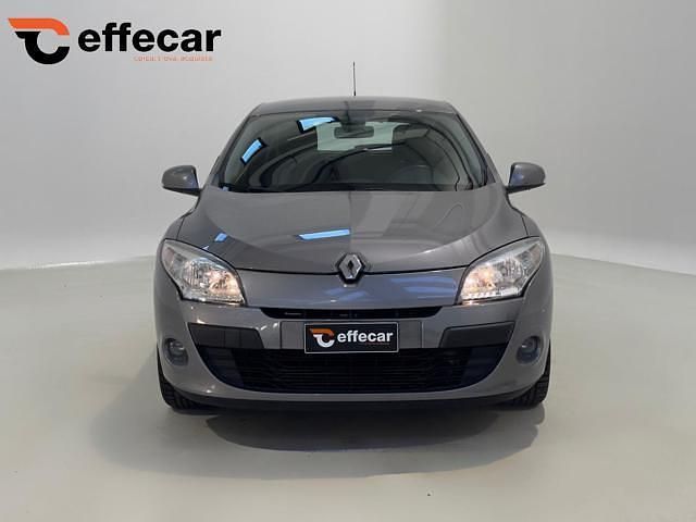Usata Renault Mégane III 110 CV (80 kW) 2011 Grigio