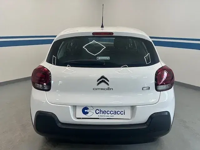 Begagnad Citroën C3 Feel 102 HK (75 kW) 2021 Vari colori Halvkombi