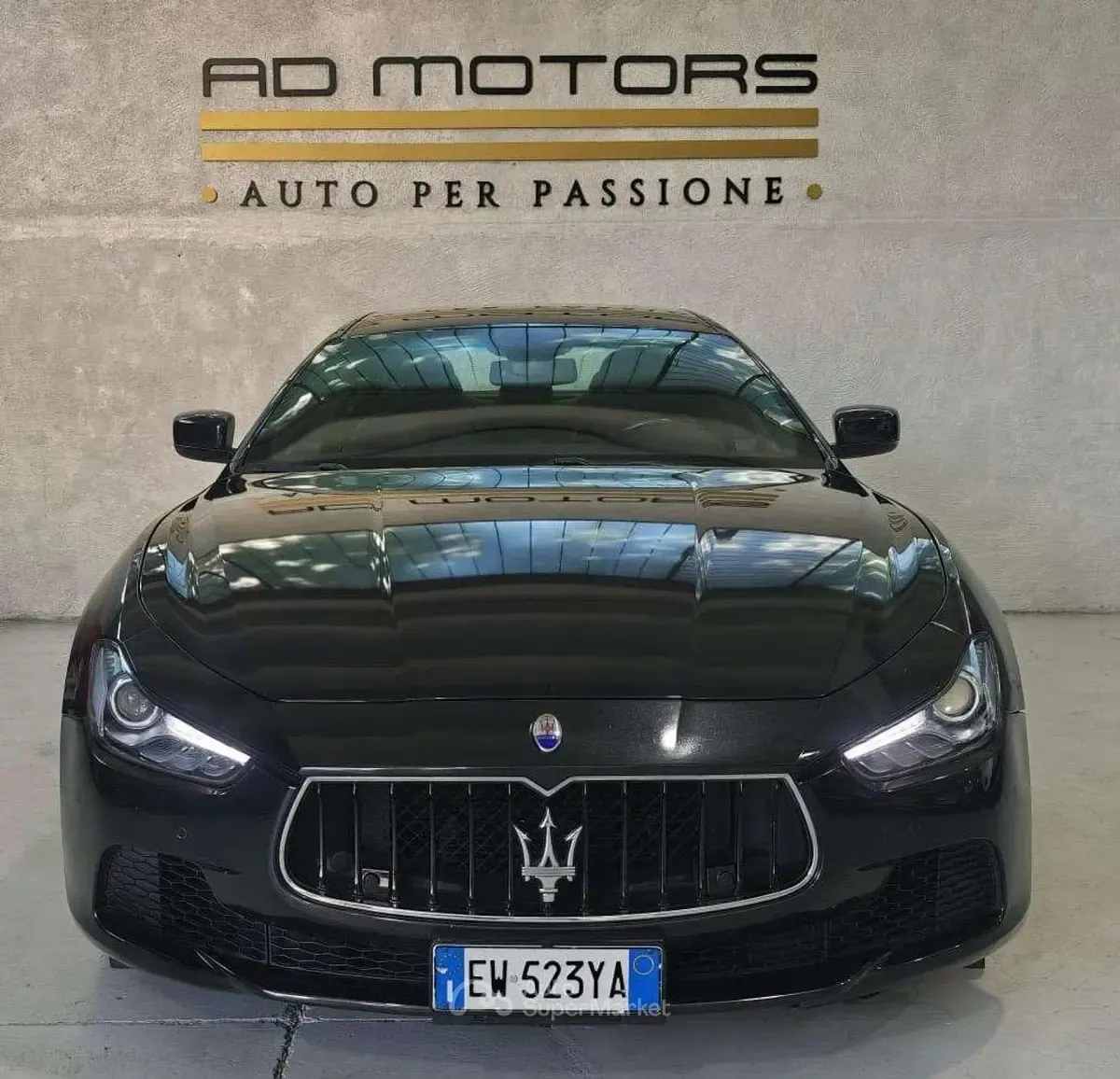 Begagnad Maserati Ghibli 250 HK (183 kW) 2014 Blå Sedan