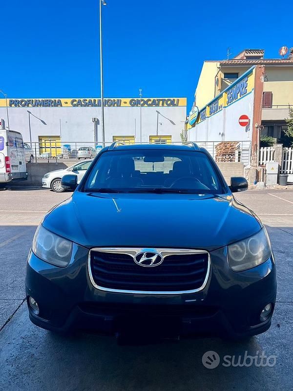 Grigio Usata 2011 Hyundai Santa Fe SUV | 3800 € (Super prezzo) - Immagine 1/4