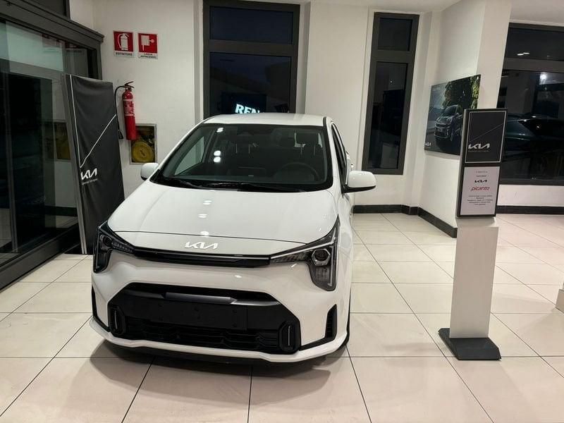 Gebraucht Kia Picanto Urban 63 PS (46 kW) 2024 Weiß Kleinwagen