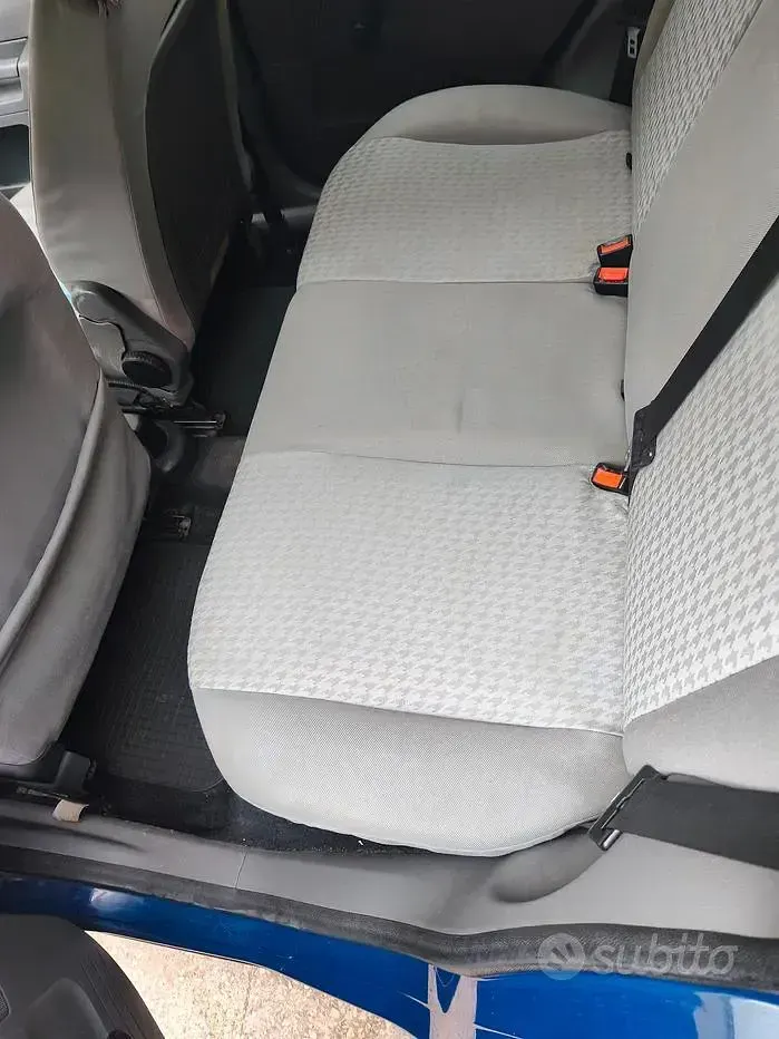 Usata Ford Fusion 68 CV (50 kW) 2003 Utilitaria