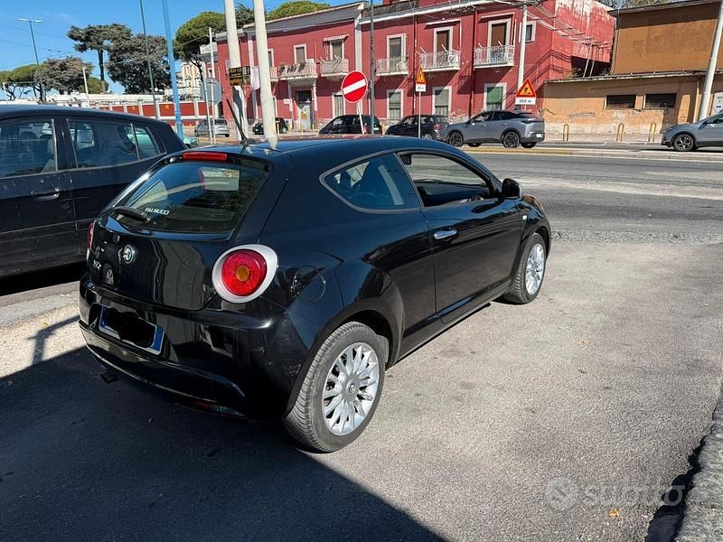 Second-hand Alfa Romeo MiTo Progression 78 CP (57 kW) 2016 Negru Hatchback