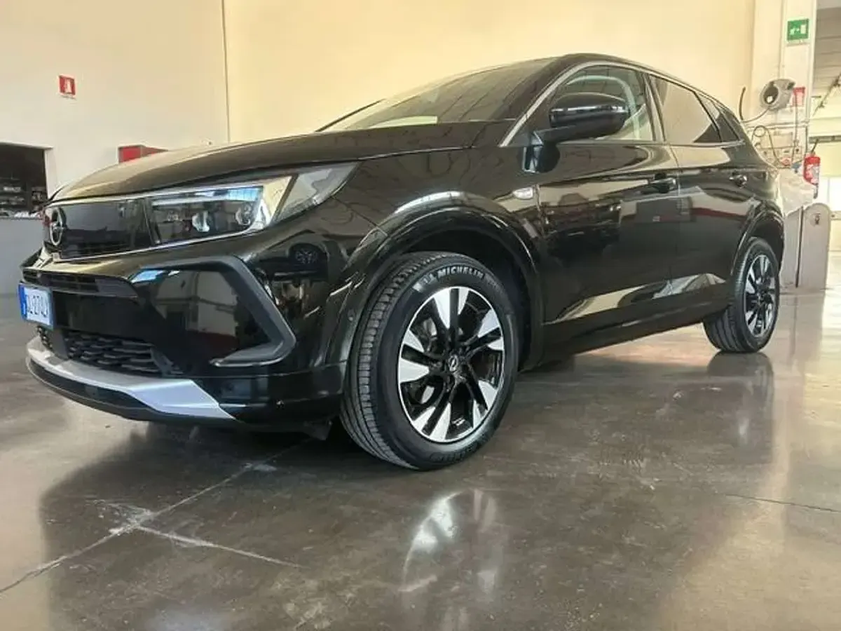 Usata Opel Grandland X Business Elegance 131 CV (96 kW) 2022 Nero SUV