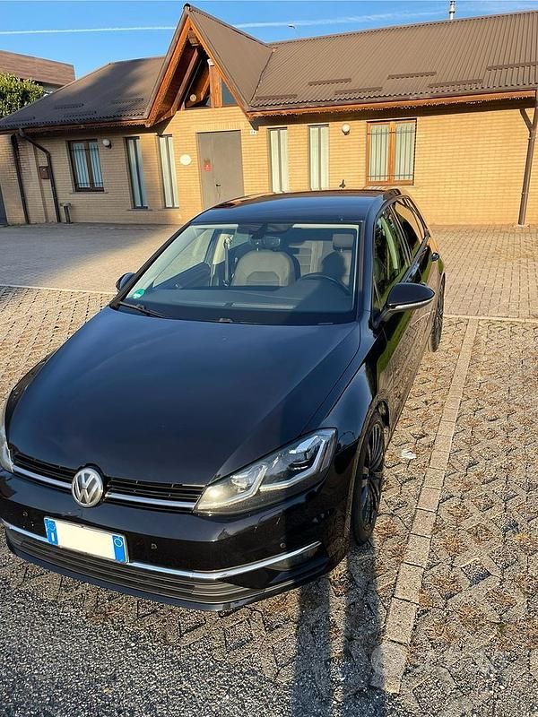 Usata VW Golf VII Comfortline 116 CV (85 kW) 2017 Berlina