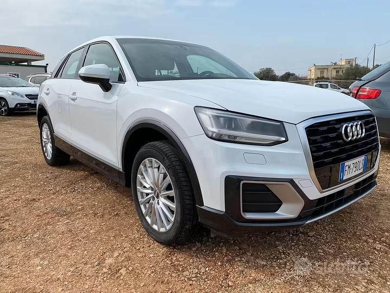 Usata Audi Q2 Design 116 CV (85 kW) 2018 Bianco SUV